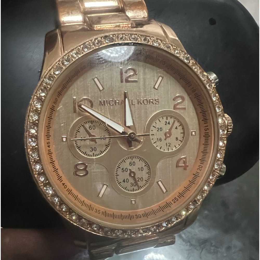 Mk watch